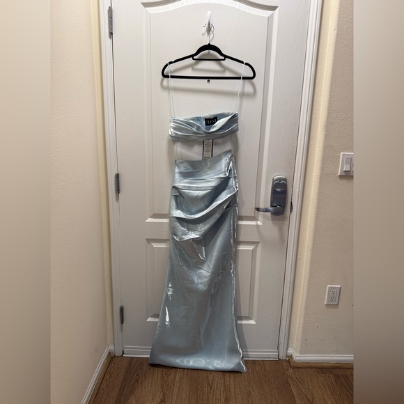 LEXI  ARIANA Set GLACIER Strapless Bandeau & Maxi Skirt Two Piece Set size S NWT - Picture 5 of 9